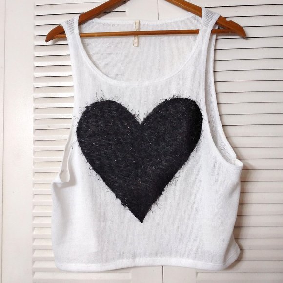 The Classic Tops - The Classic Fuzzy Black Heart Tank White L